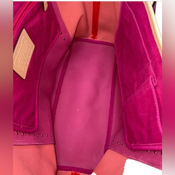 LIKE NEW! RARE METRO COLORBLOCK STUDDED TOTE (COACH F31325) PURSES BAG DESIGNER - Picture 2 of 4